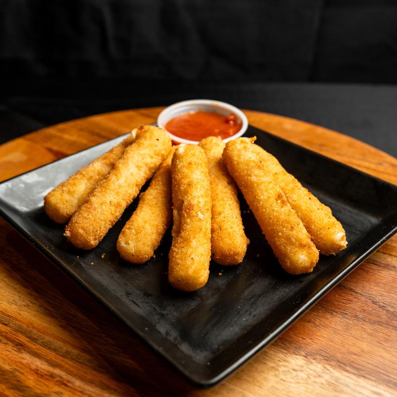 Fried mozzarella sticks with marinara dipping sauce